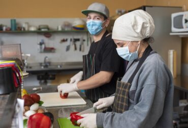 restaurant food safety feature image